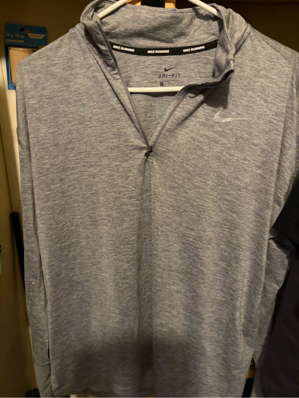 Men’s Nike Gray Dri-FIT Heathered Quarter-Zip Pullover